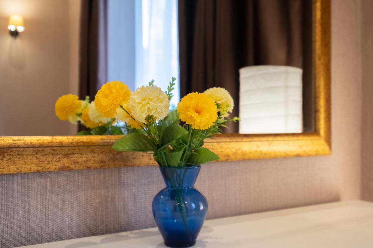 Feel - One Bedroom Next To Russian Square Appartement *
