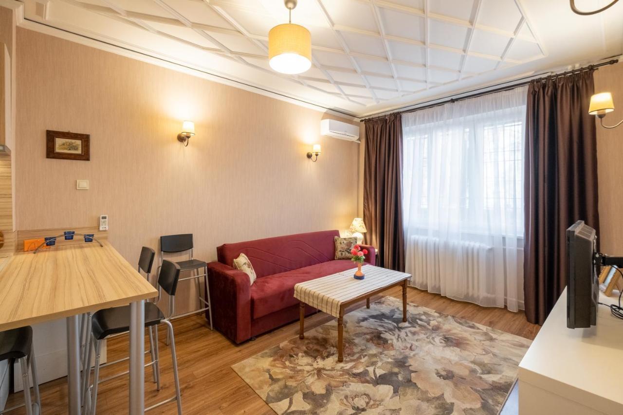 Feel - One Bedroom Next To Russian Square